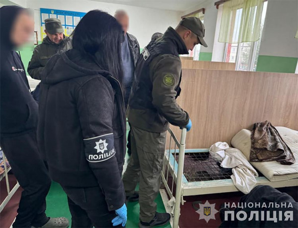 Дешеві талони на пальне: на Дніпропетровщині правоохоронці викрили шахраїв