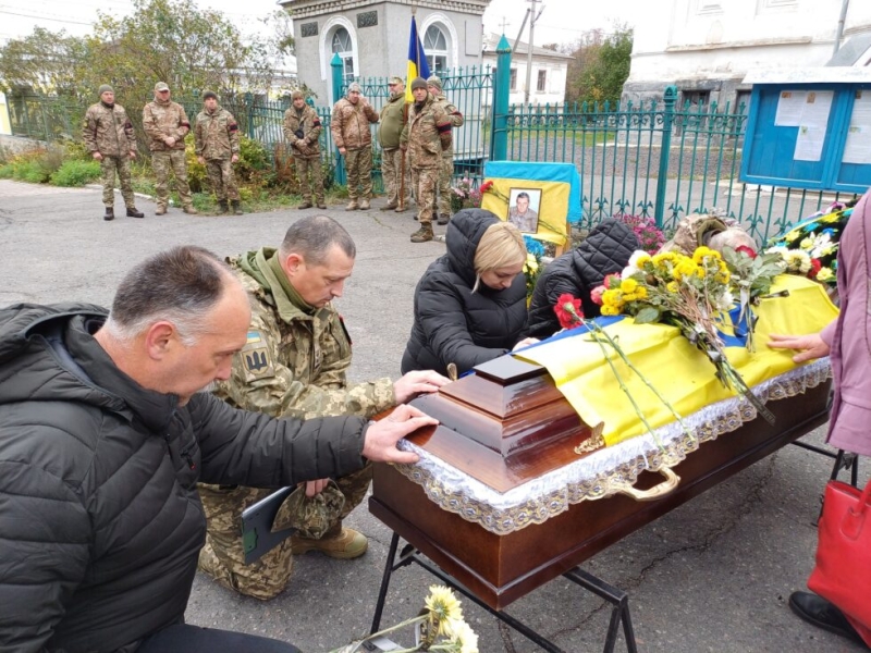 Глухівці попрощалися із захисником Володимиром Бірюком