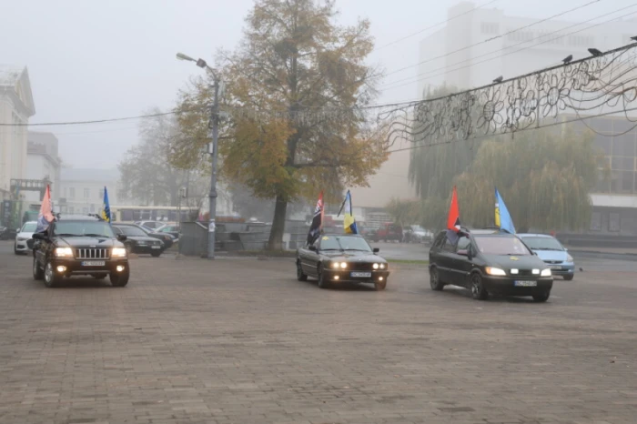 У соборі стояло три труни: Луцьк віддав останню шану своїм захисникам