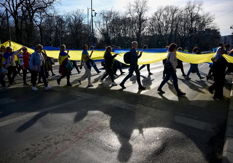 Більшість українців підтримують підвищення військового збору і готові до більшого тягаря війни – опитування