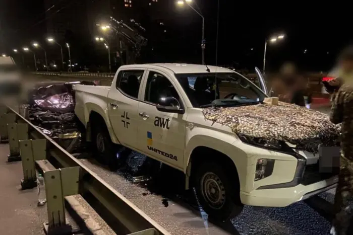 У столиці водій напідпитку в’їхав у автомобіль військового (фото)