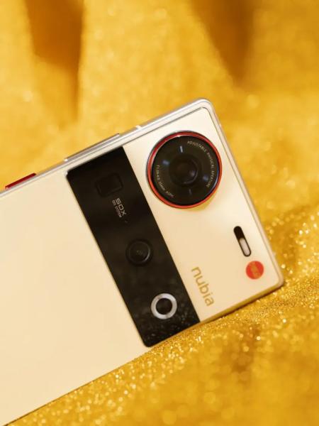 Представлений смартфон Nubia Z70 Ultra з Snapdragon 8 Elite, підекранною камерою та ціною від $635