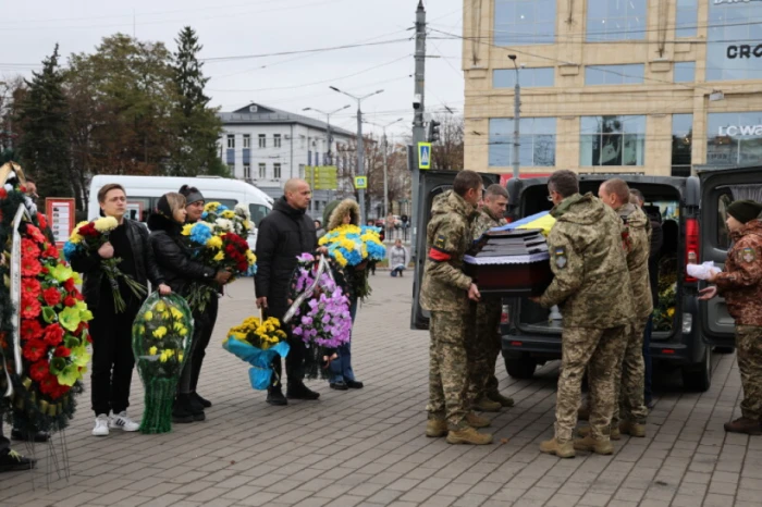 У Луцьку попрощалися з Андрієм Грицюком, який загинув майже рік тому