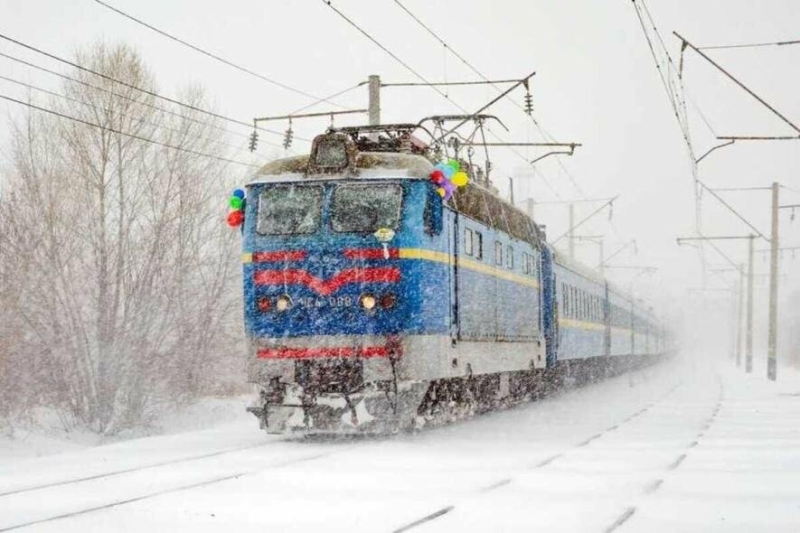 "Дощ і шалений снігопад пруть в Україну, лютий мороз у -23 градуси налякав синоптиків": що станеться прямо на Новий рік