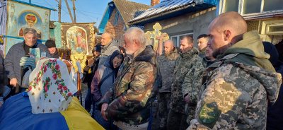 Пекучий біль і смуток: на Буковині попрощалися із захисником Павлом Бойчуком