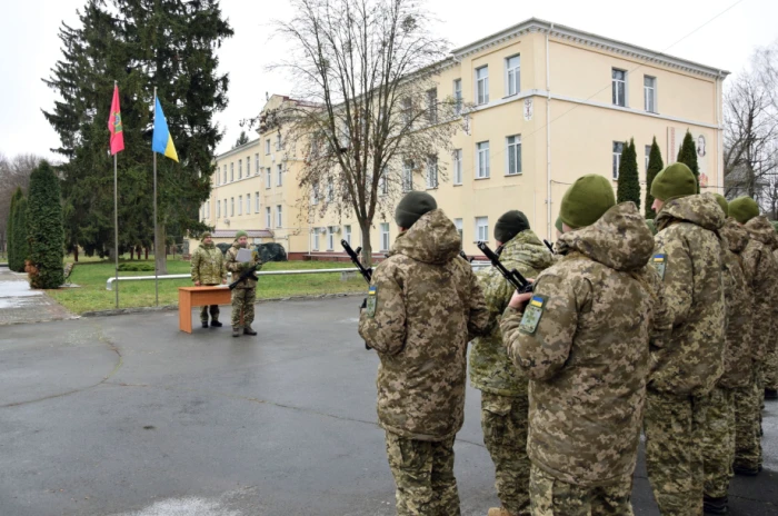 У Луцьку військові, які вирішили захищати українські кордони, присягнули на вірність