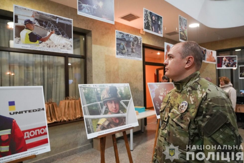 У Сумах відкрилася фотовиставка “Незламна Сумщина”