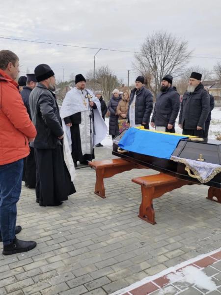 У Луцькому районі поховали лучанина Олега Симоновича, який помер у військовій частині