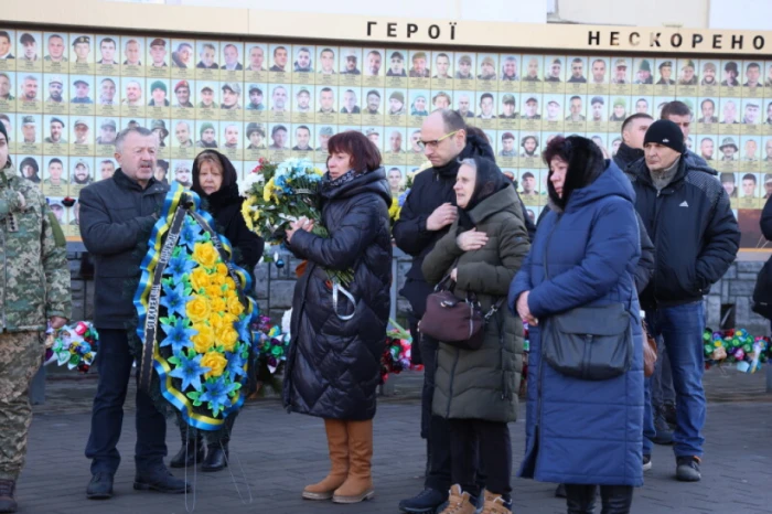 У Луцьку в останню дорогу провели двох захисників