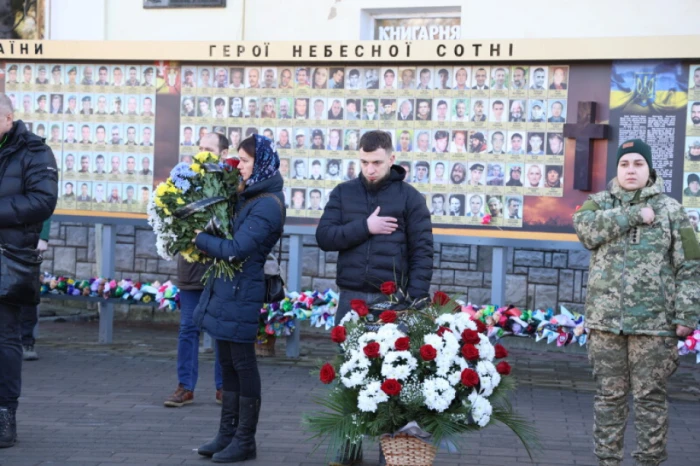 У Луцьку в останню дорогу провели двох захисників