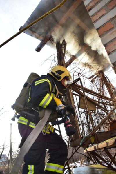 В пожежі у Рованцях знайшли тіла двох людей